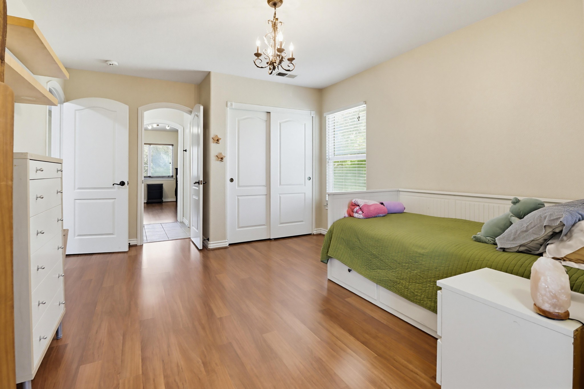 Virtual tour photo 40 of 63 for 810 Scenic Terrace Pl