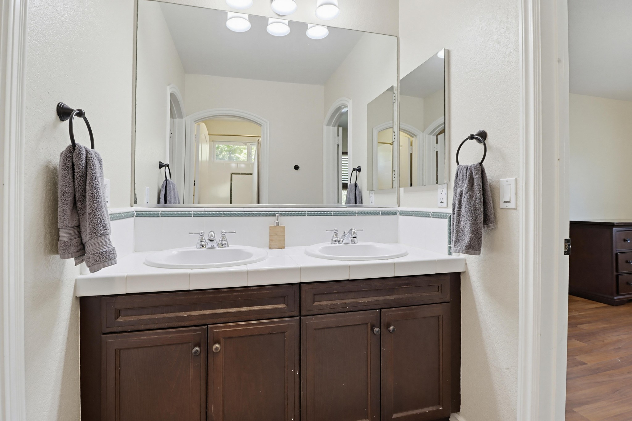 Virtual tour photo 41 of 63 for 810 Scenic Terrace Pl