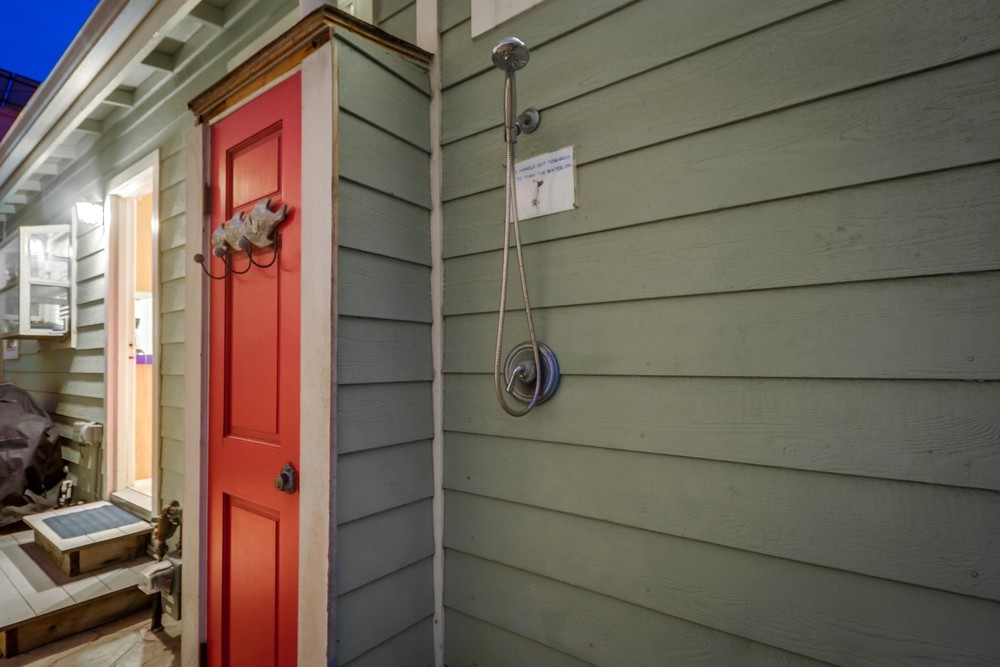 Virtual tour photo 4 of 42 for 810 Vanitie Ct
