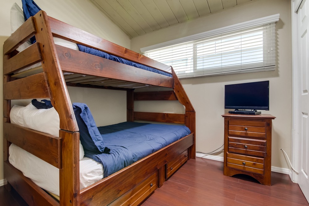 Virtual tour photo 30 of 46 for 811 Cohasset Ct