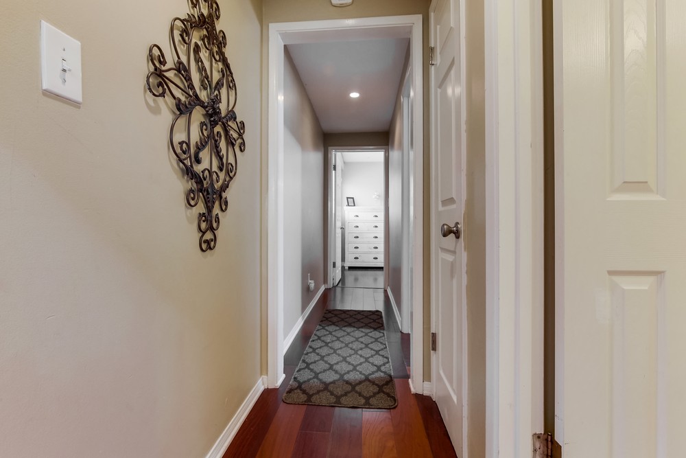 Virtual tour photo 31 of 46 for 811 Cohasset Ct