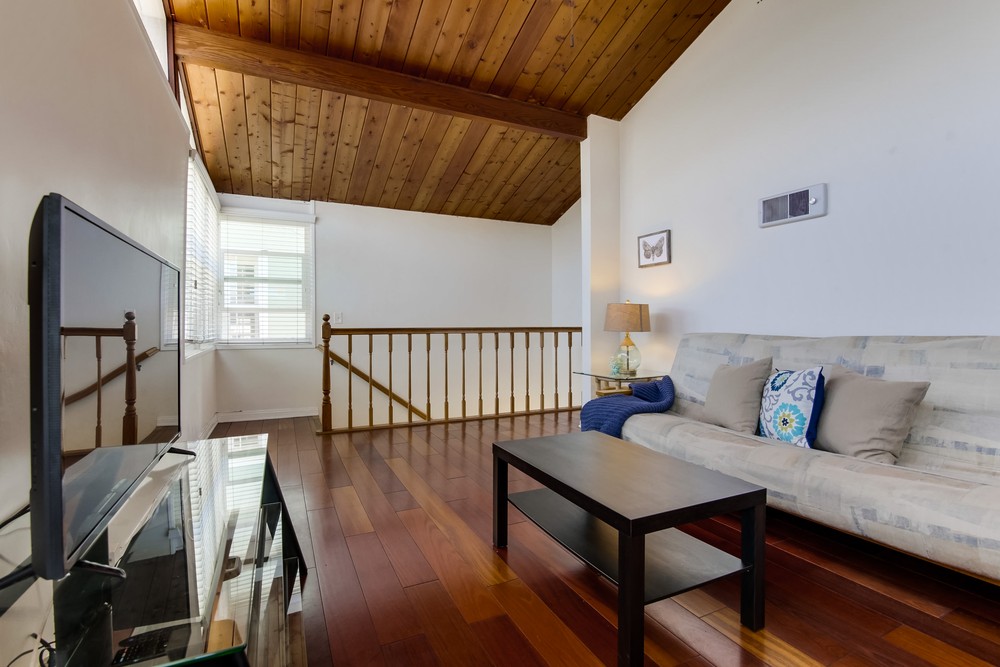 Virtual tour photo 40 of 46 for 811 Cohasset Ct