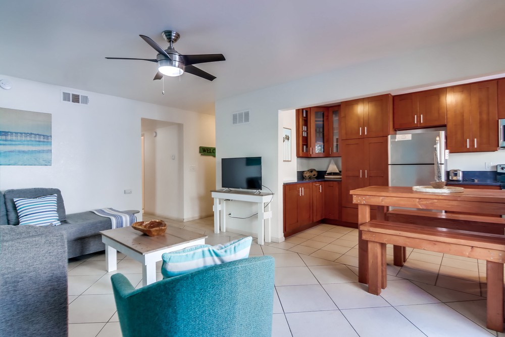 Virtual tour photo 20 of 45 for 811 Manhattan Ct