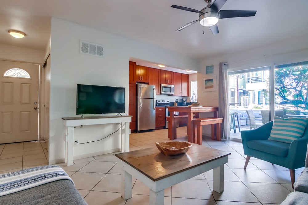 Virtual tour photo 24 of 45 for 811 Manhattan Ct