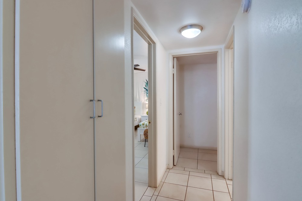 Virtual tour photo 34 of 45 for 811 Manhattan Ct