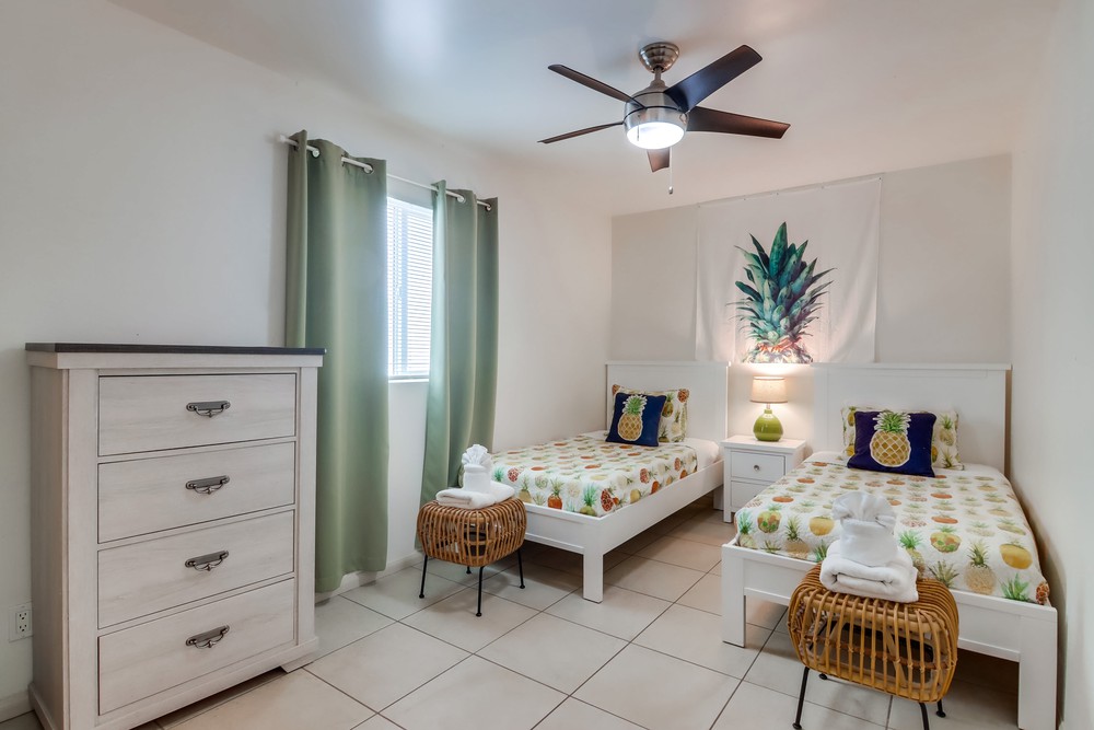 Virtual tour photo 41 of 45 for 811 Manhattan Ct