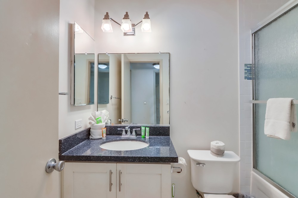 Virtual tour photo 46 of 45 for 811 Manhattan Ct