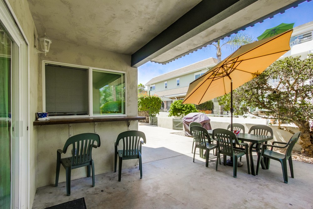 Virtual tour photo 10 of 32 for 811 Manhattan Ct