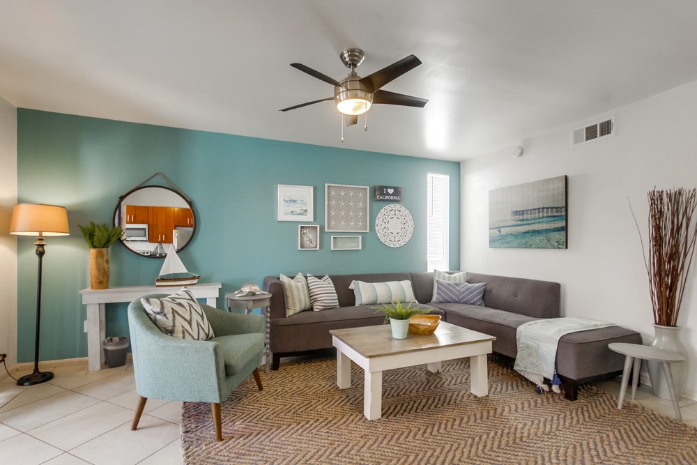 Virtual tour photo 14 of 32 for 811 Manhattan Ct