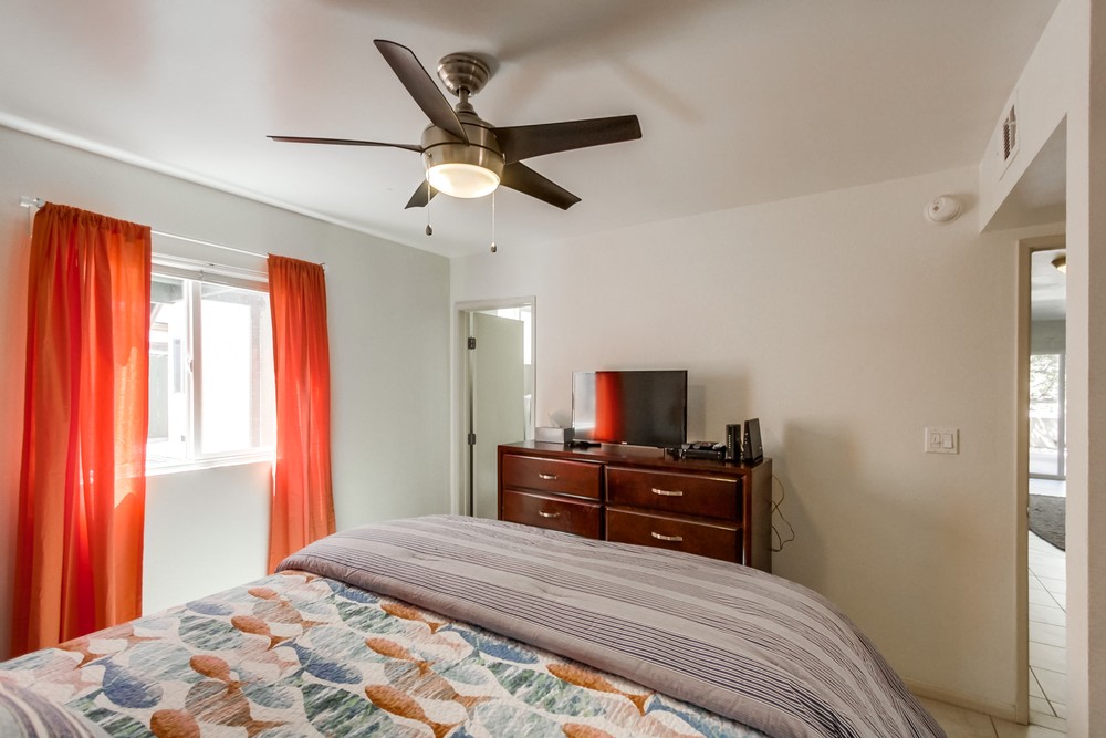 Virtual tour photo 24 of 32 for 811 Manhattan Ct