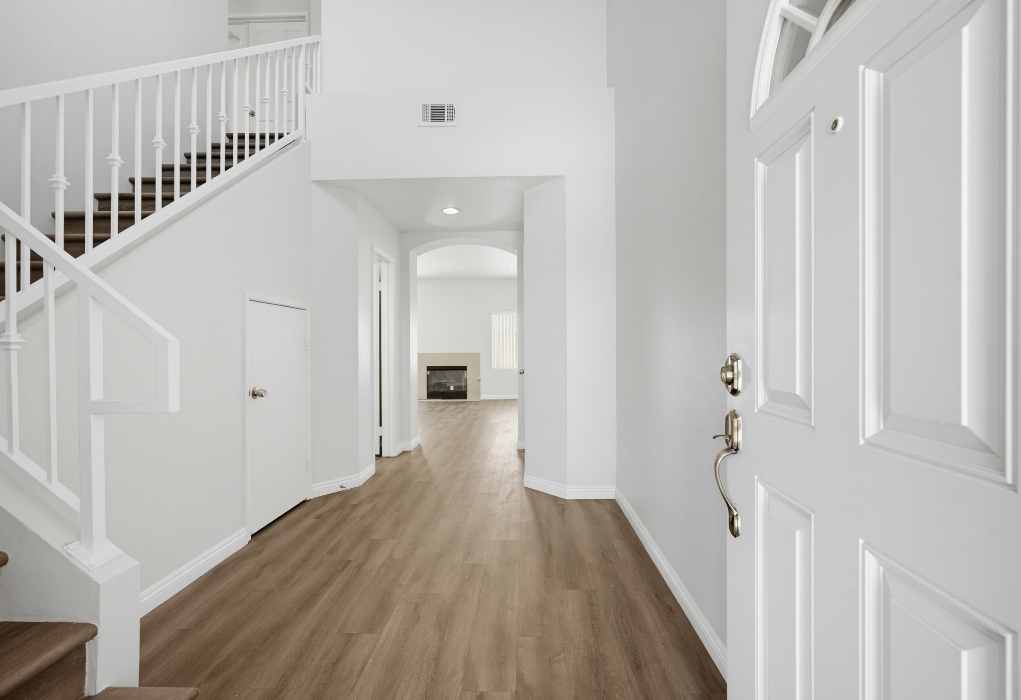Virtual tour photo 7 of 45 for 811 N Turner Ave Unit 10