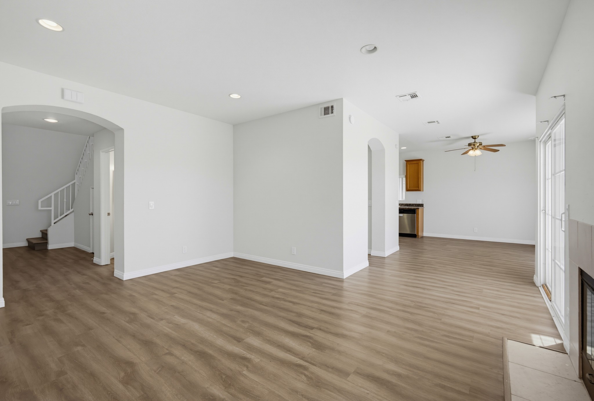 Virtual tour photo 11 of 45 for 811 N Turner Ave Unit 10