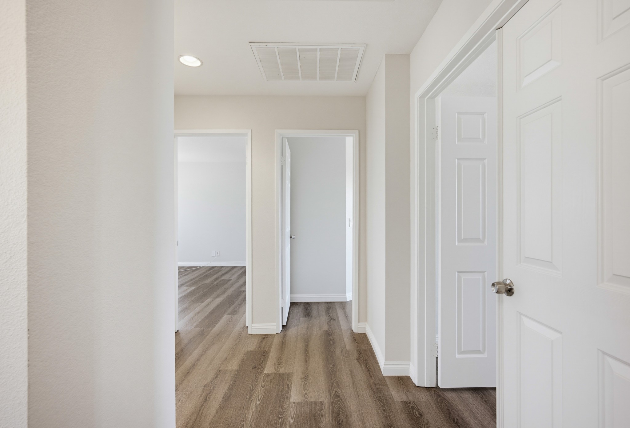 Virtual tour photo 22 of 45 for 811 N Turner Ave Unit 10