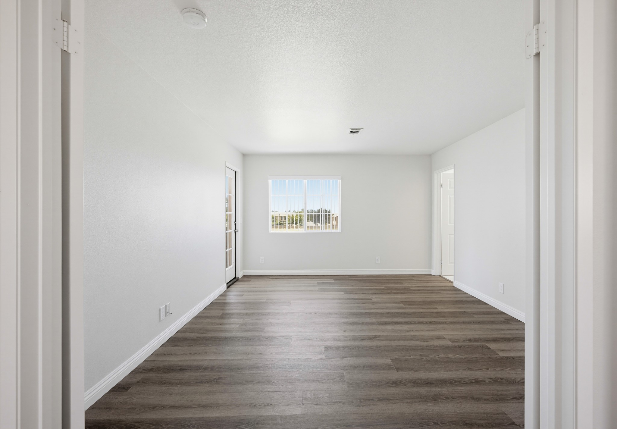 Virtual tour photo 23 of 45 for 811 N Turner Ave Unit 10