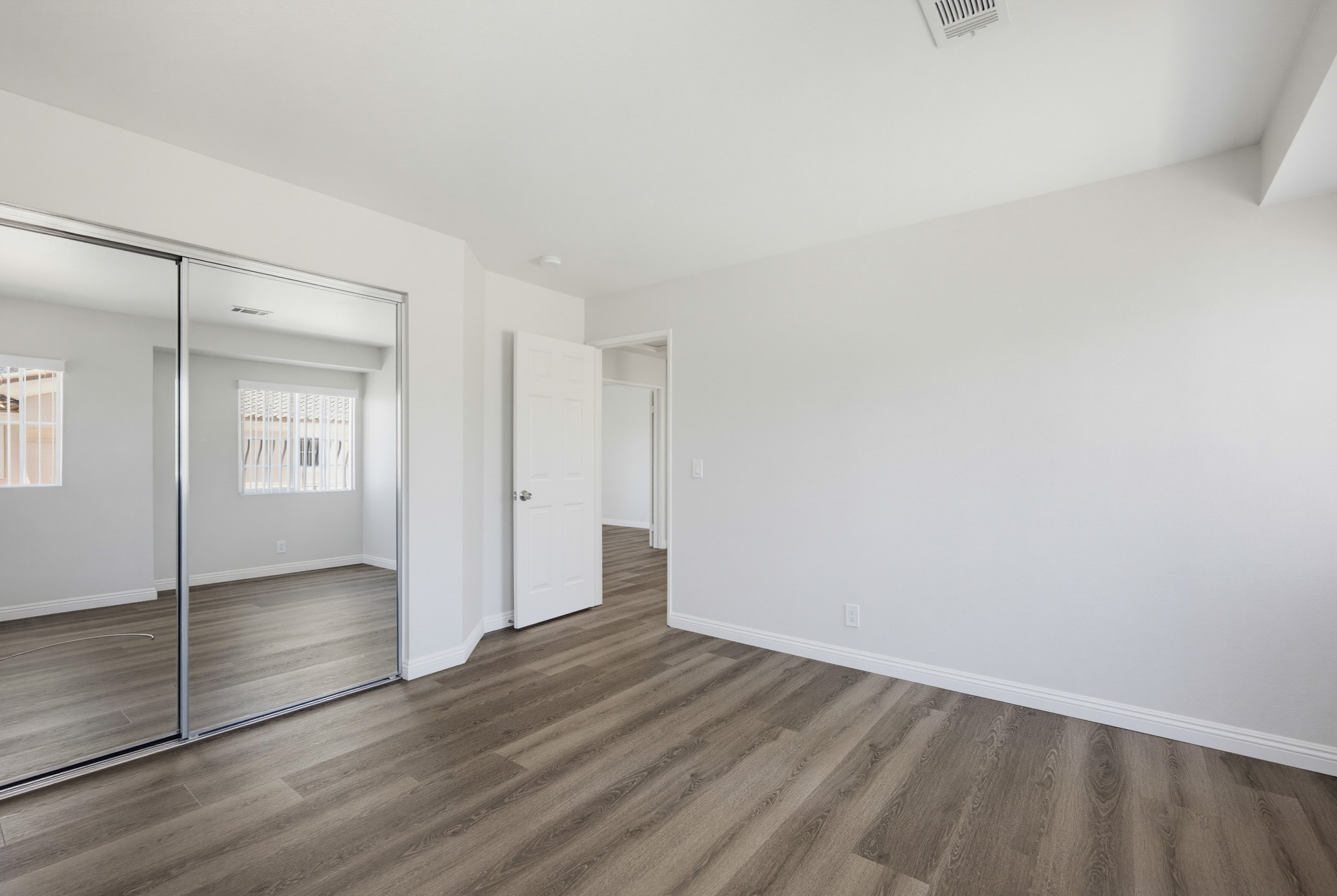 Virtual tour photo 30 of 45 for 811 N Turner Ave Unit 10