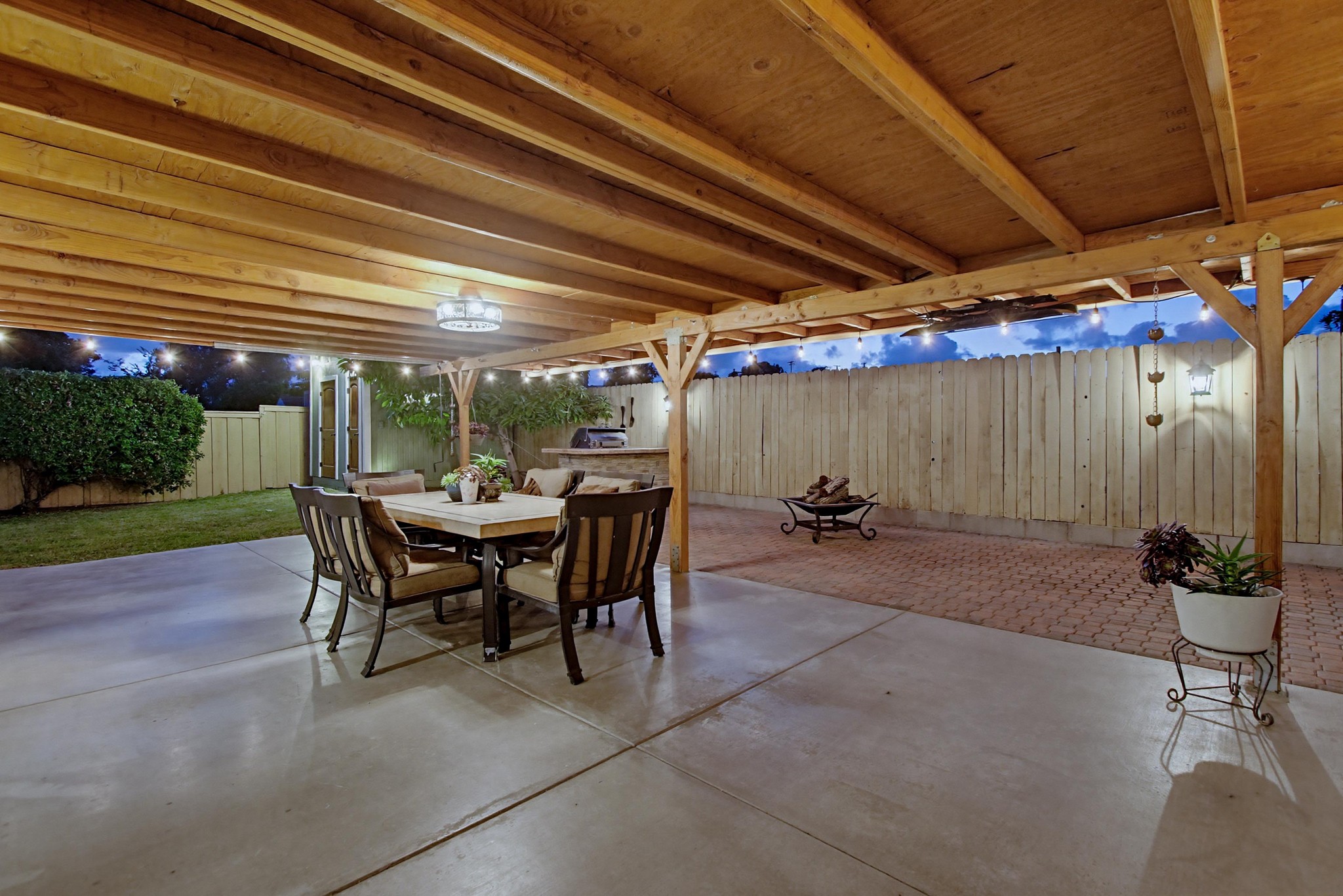 Virtual tour photo 7 of 60 for 8114 Solana St