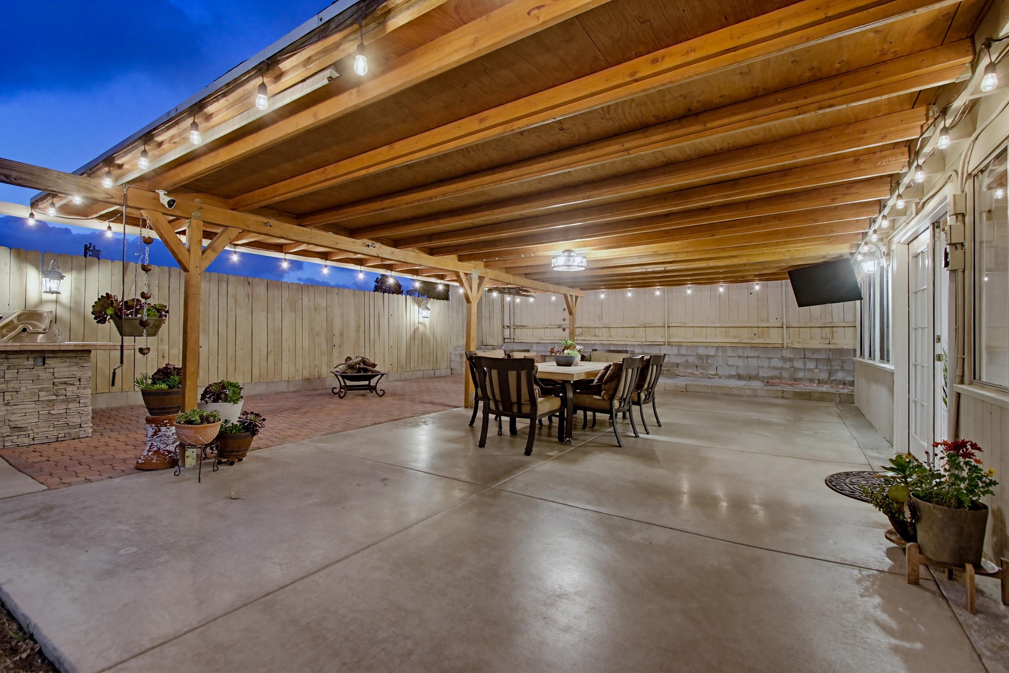 Virtual tour photo 8 of 60 for 8114 Solana St
