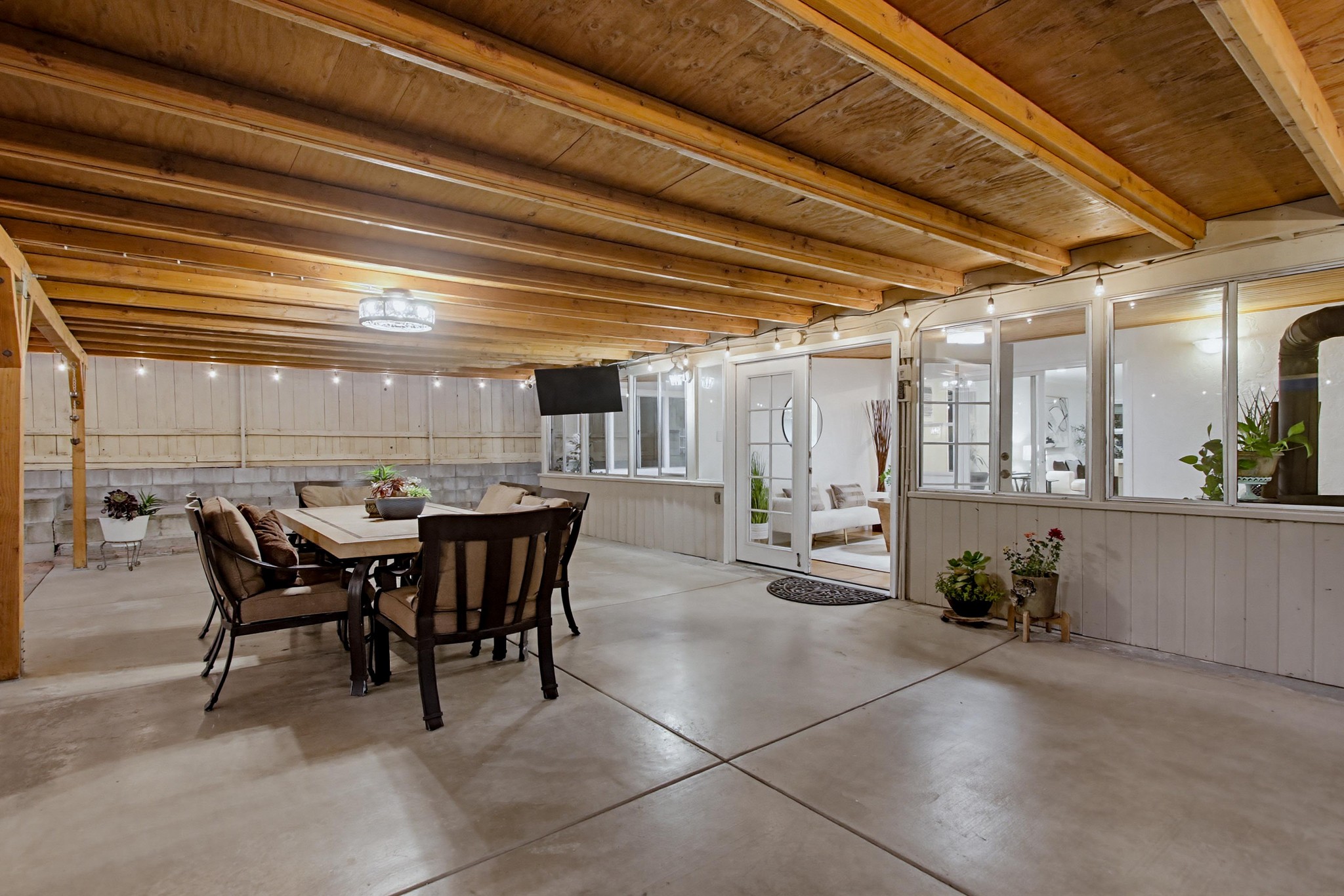 Virtual tour photo 9 of 60 for 8114 Solana St
