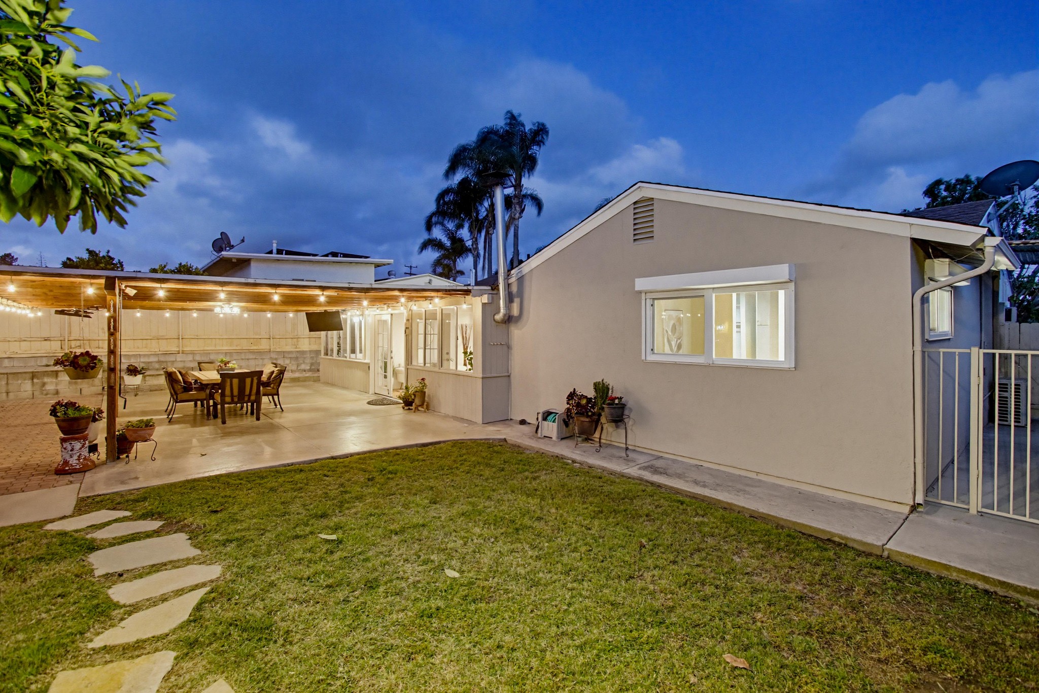 Virtual tour photo 15 of 60 for 8114 Solana St
