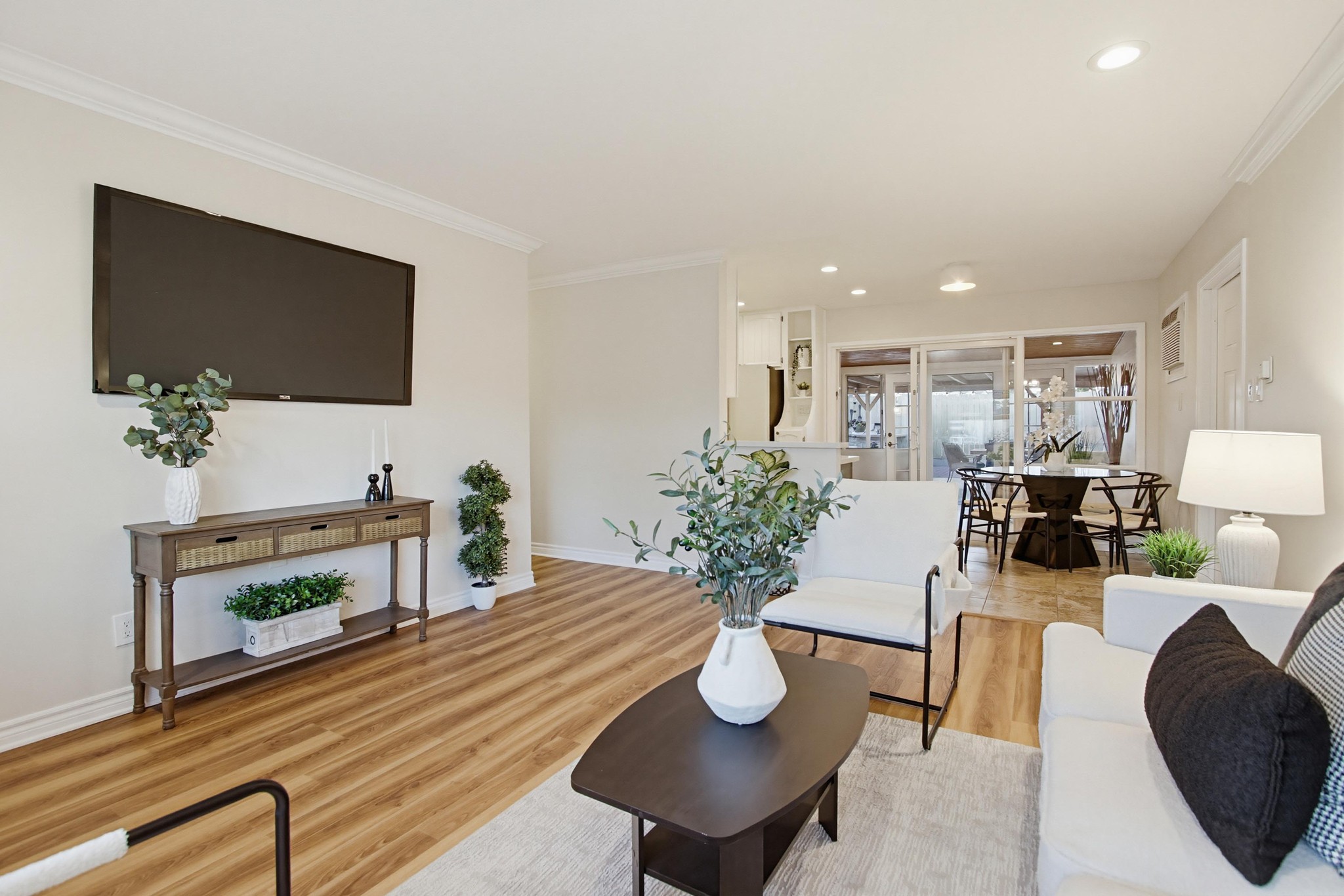 Virtual tour photo 17 of 60 for 8114 Solana St