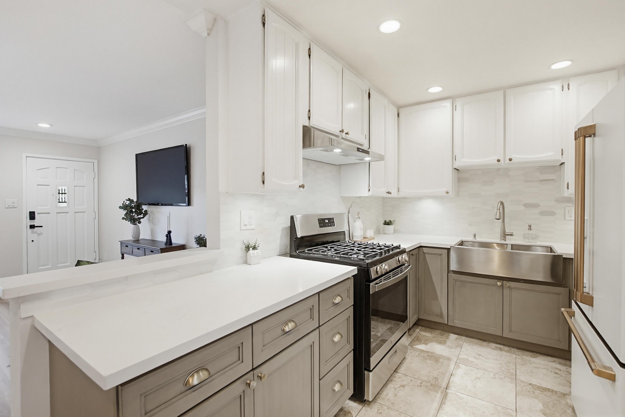 Virtual tour photo 21 of 60 for 8114 Solana St