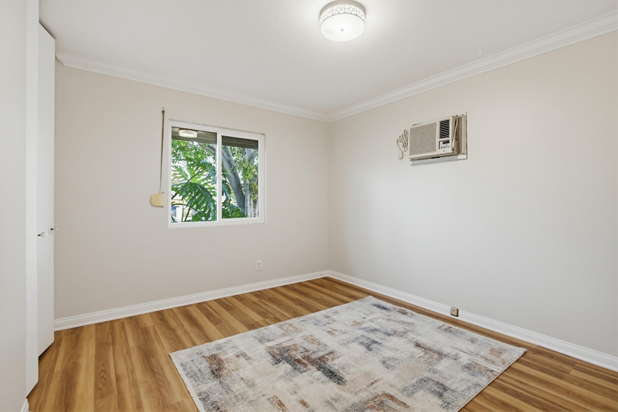 Virtual tour photo 33 of 60 for 8114 Solana St