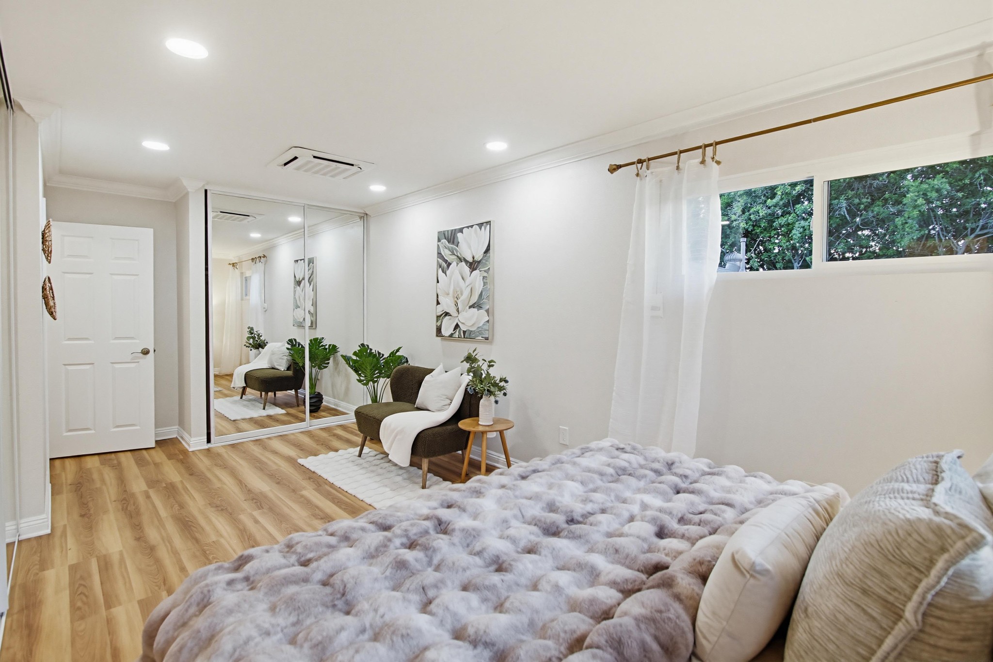 Virtual tour photo 39 of 60 for 8114 Solana St