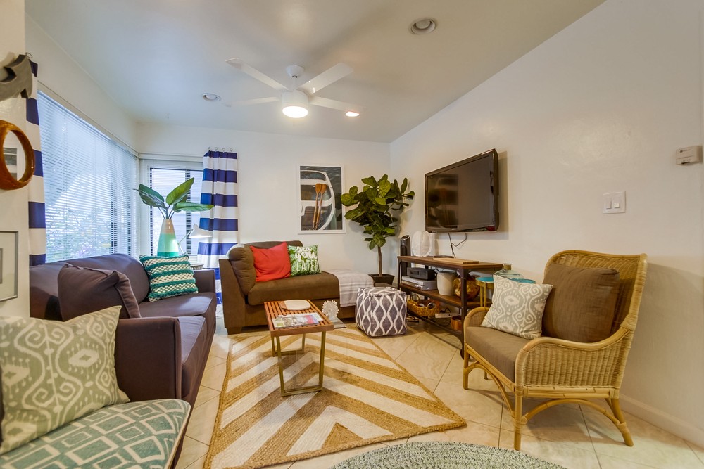 Virtual tour photo 7 of 51 for 812 Aspin Ct