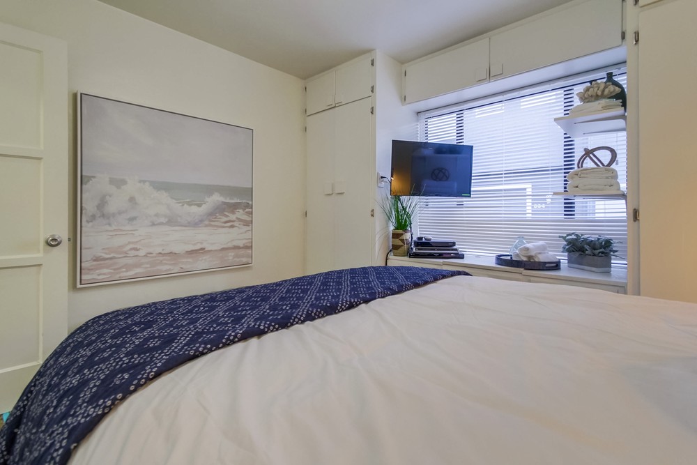 Virtual tour photo 17 of 51 for 812 Aspin Ct