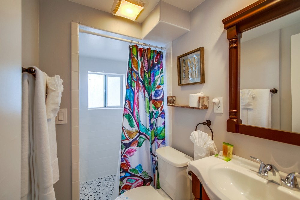 Virtual tour photo 12 of 22 for 812 Ormond Ct