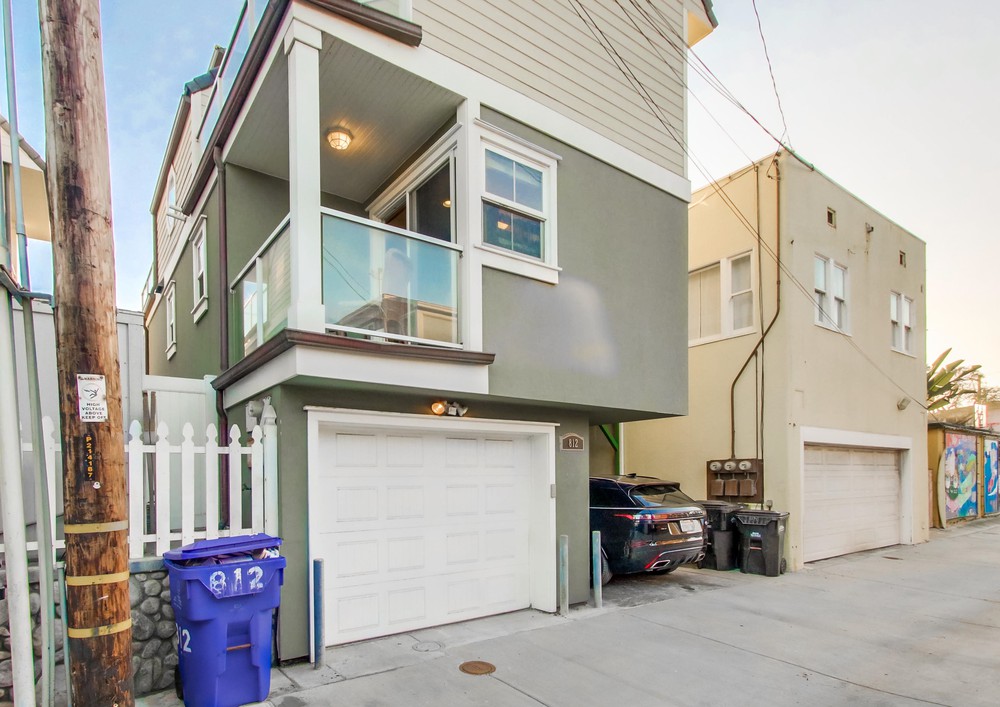 Virtual tour photo 77 of 148 for 812 San Rafael Pl
