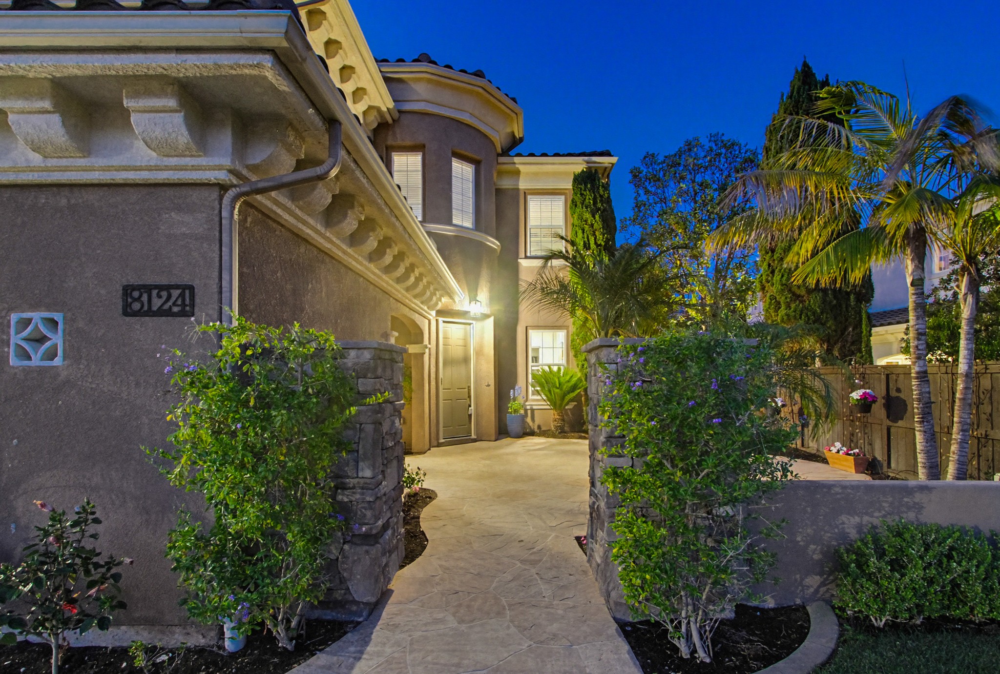 Virtual tour photo 5 of 87 for 8124 Calle Catalonia
