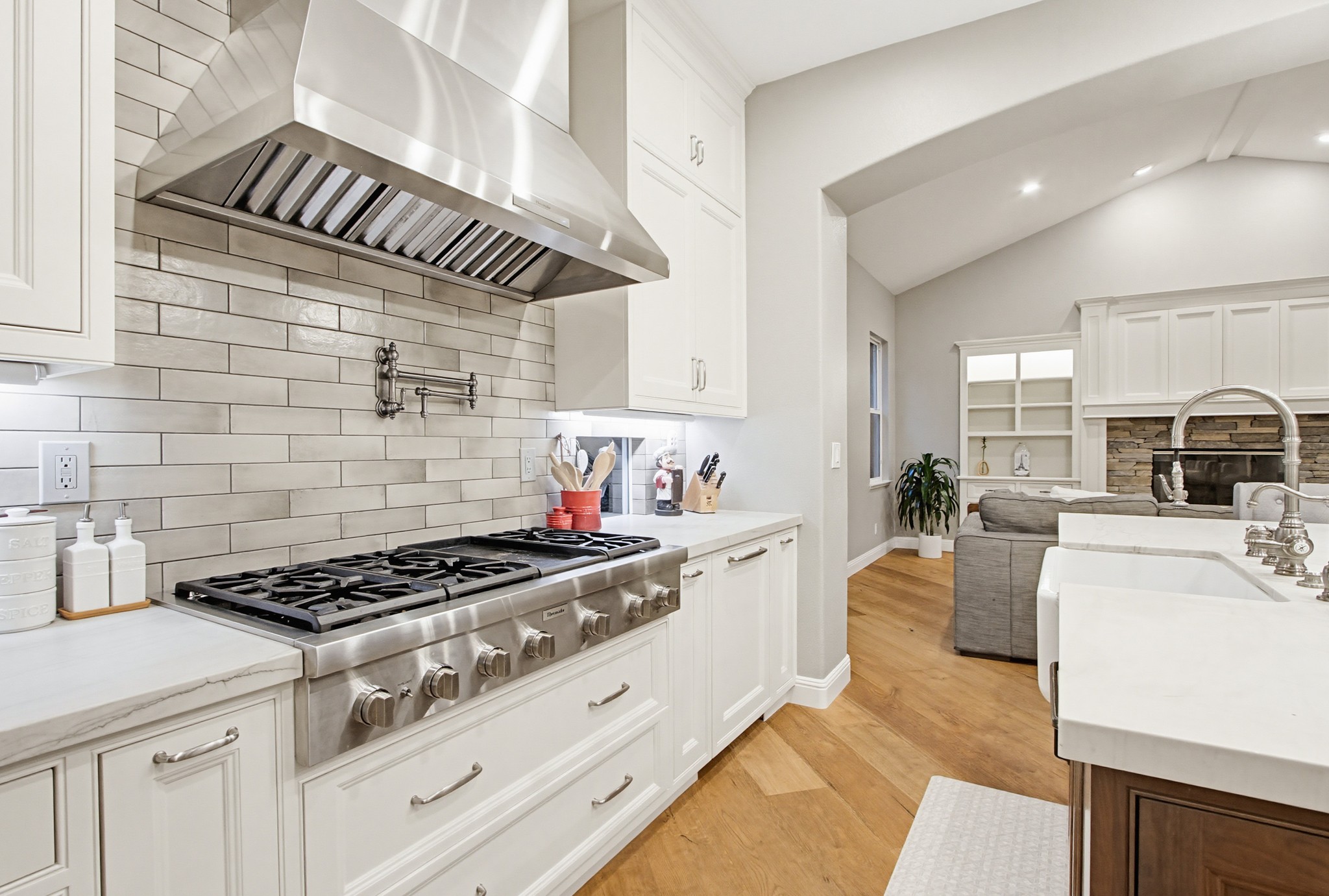 Virtual tour photo 37 of 87 for 8124 Calle Catalonia