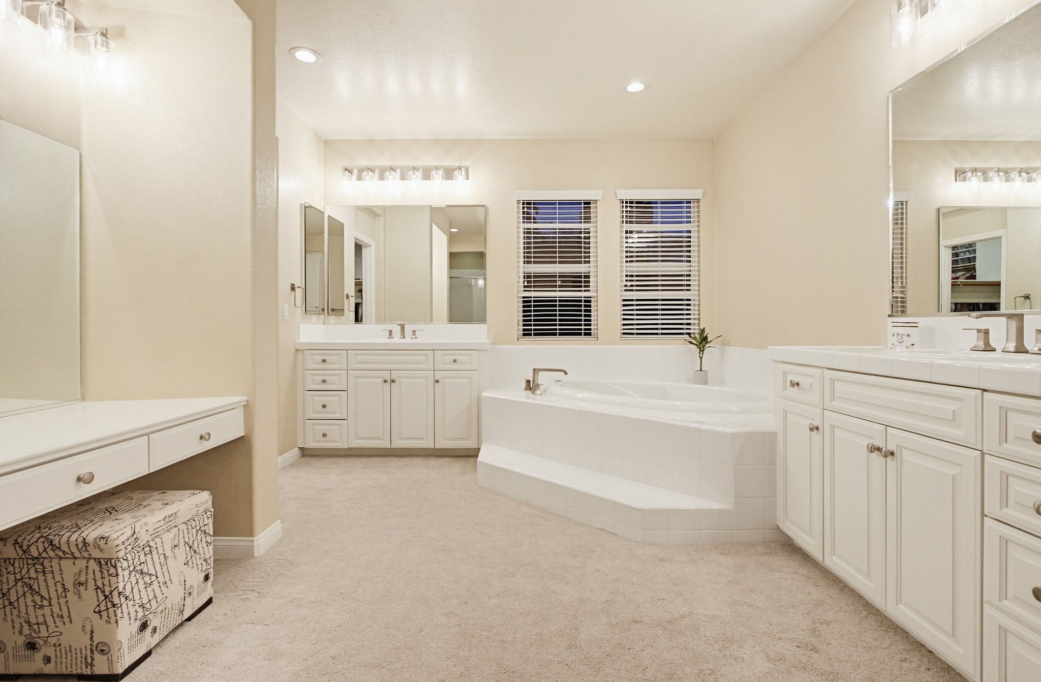 Virtual tour photo 52 of 87 for 8124 Calle Catalonia