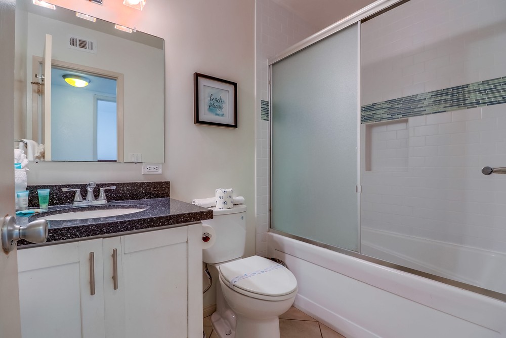 Virtual tour photo 42 of 44 for 813 Manhattan Ct