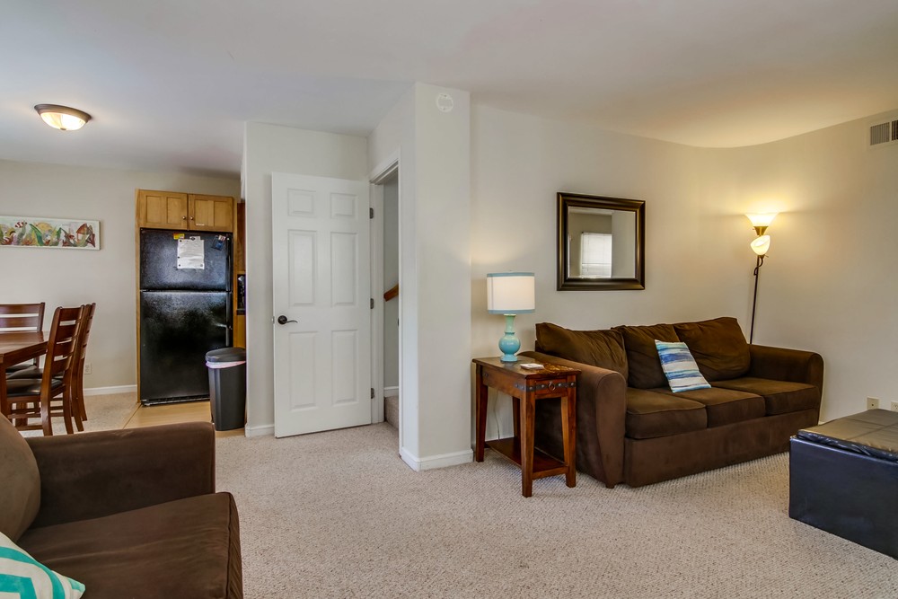 Virtual tour photo 11 of 47 for 813 Ostend Ct