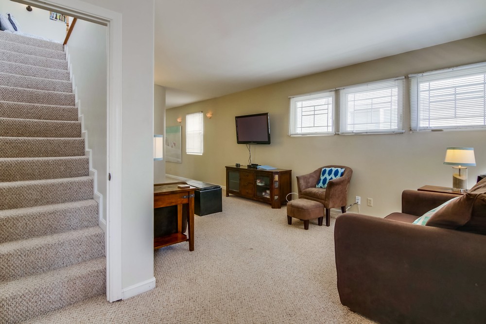Virtual tour photo 15 of 47 for 813 Ostend Ct