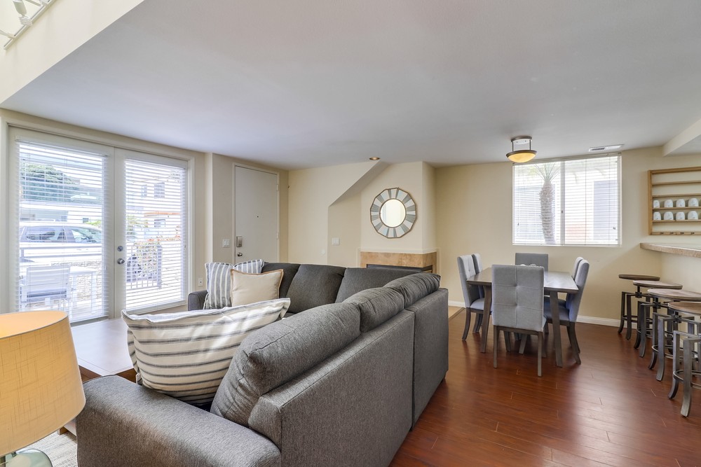 Virtual tour photo 8 of 29 for 813 San Gabriel Pl