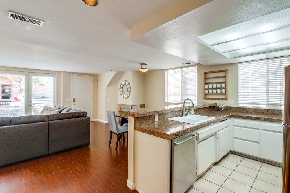 Virtual tour photo 18 of 29 for 813 San Gabriel Pl
