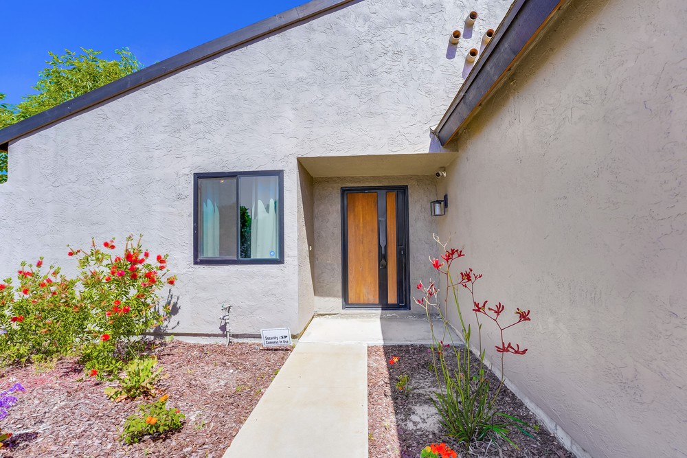 Virtual tour photo 8 of 56 for 8137 Thistle Ct