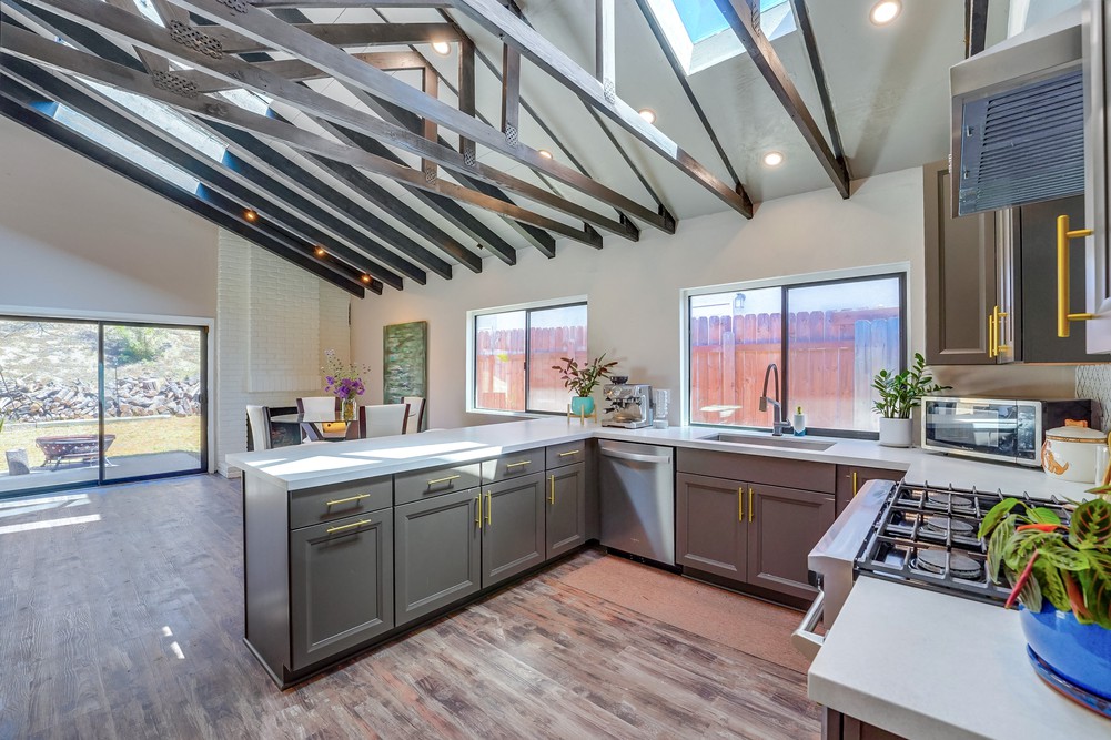 Virtual tour photo 33 of 56 for 8137 Thistle Ct