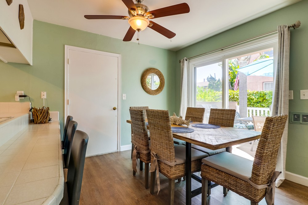 Virtual tour photo 12 of 68 for 814-816 Jamaica Ct