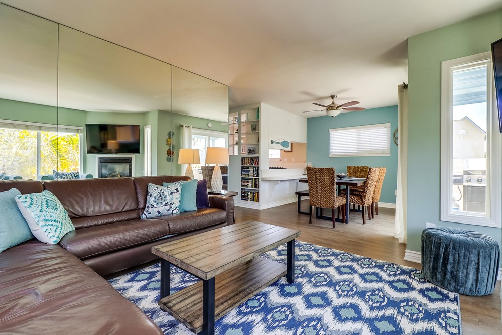 Virtual tour photo 36 of 68 for 814-816 Jamaica Ct