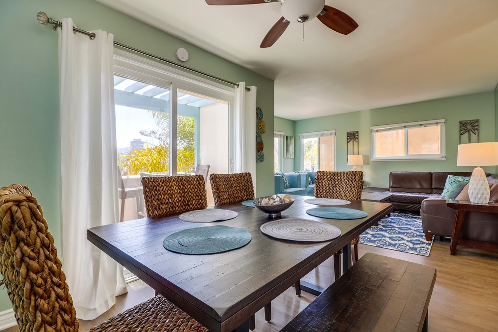Virtual tour photo 40 of 68 for 814-816 Jamaica Ct