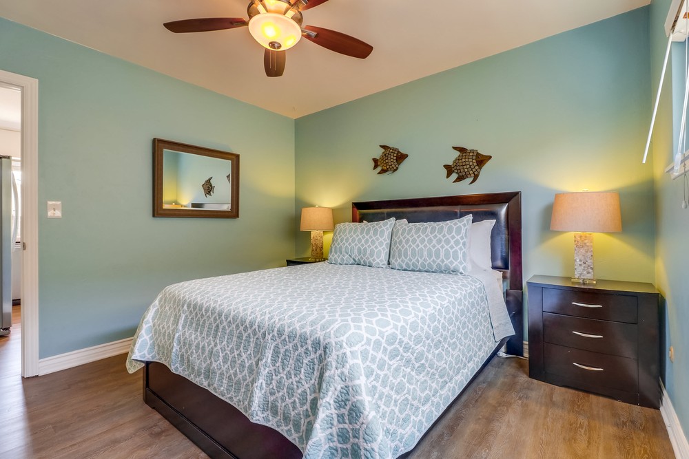 Virtual tour photo 54 of 68 for 814-816 Jamaica Ct