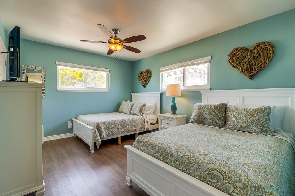 Virtual tour photo 58 of 68 for 814-816 Jamaica Ct