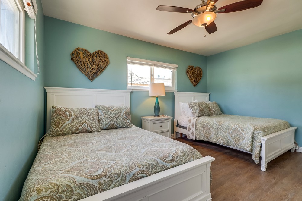 Virtual tour photo 59 of 68 for 814-816 Jamaica Ct