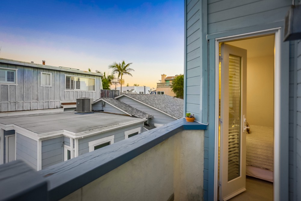 Virtual tour photo 9 of 97 for 814 Balboa Ct
