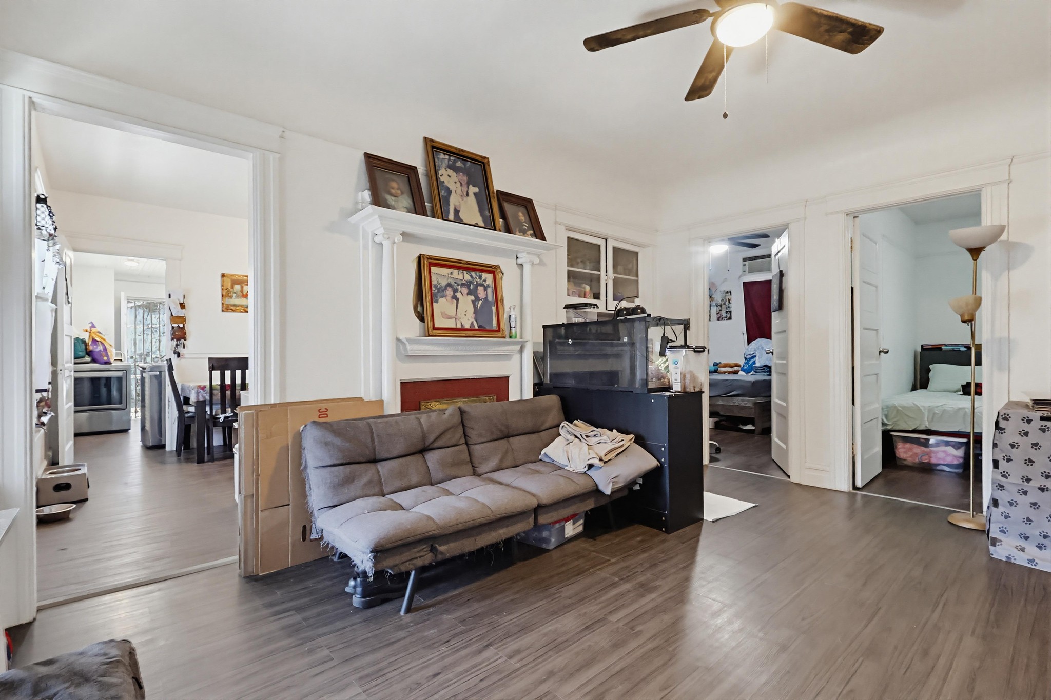 Virtual tour photo 3 of 49 for 814 E 41st St