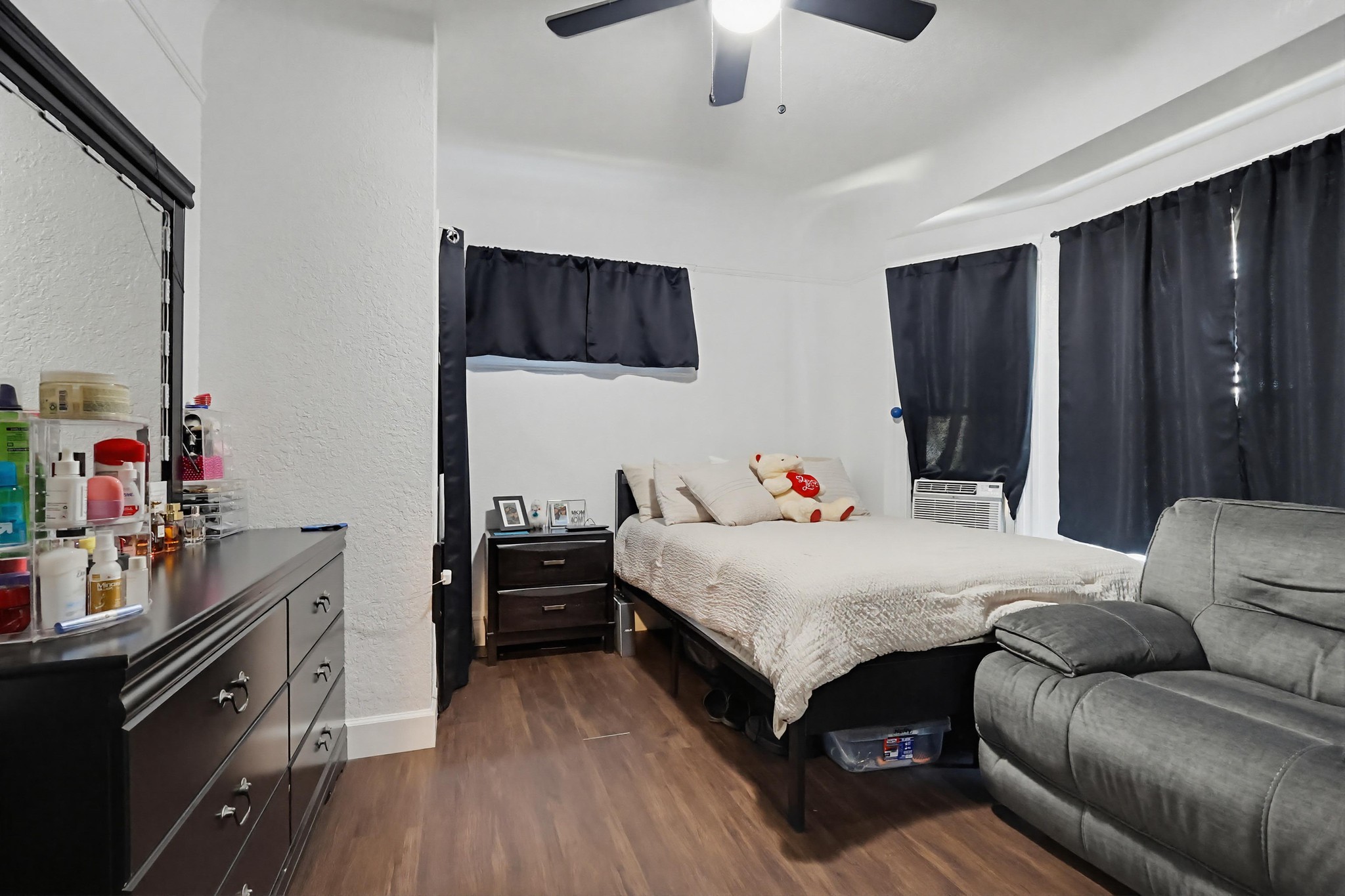 Virtual tour photo 28 of 49 for 814 E 41st St